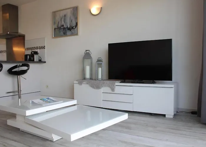 Appt 2 Pieces - Lr050-b103 * La Rochelle (Charente-Maritime)